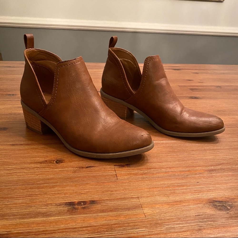AEO Brown Leather Booties Size 7